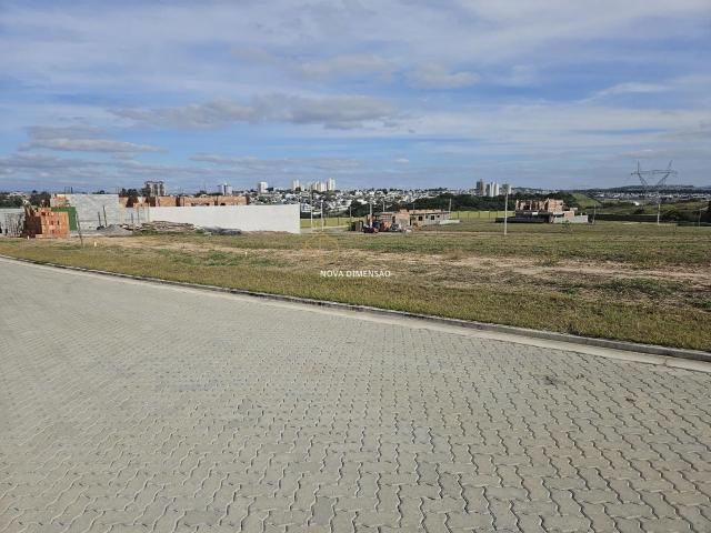 Terreno / Lote para Venda em São José dos Campos/SP Urbanova