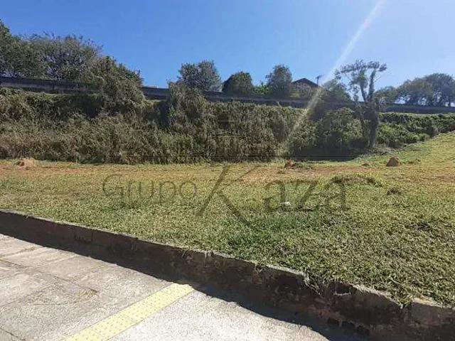 Terreno / Lote para Venda em São José dos Campos/SP Urbanova