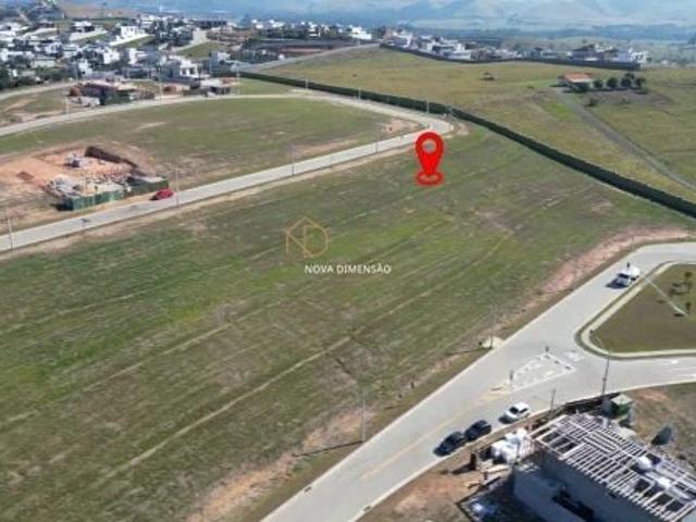 Terreno / Lote para Venda em São José dos Campos/SP Urbanova