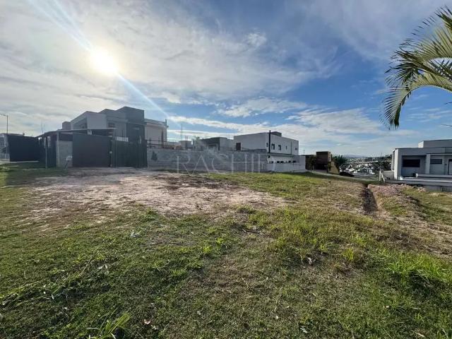 Terreno / Lote para Venda em São José dos Campos/SP Urbanova