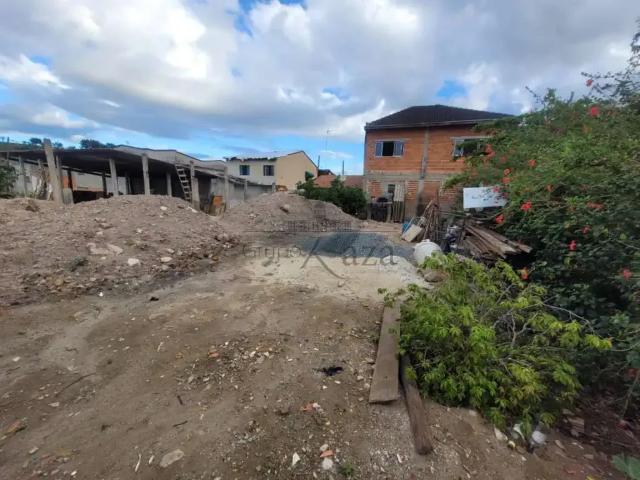 Terreno / Lote para Venda em São José dos Campos/SP Vila São Benedito