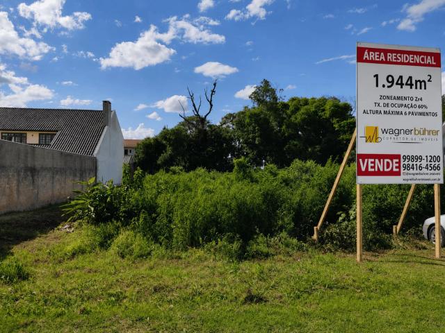 Terreno / Lote para Venda em São José dos Pinhais/PR Pedro Moro
