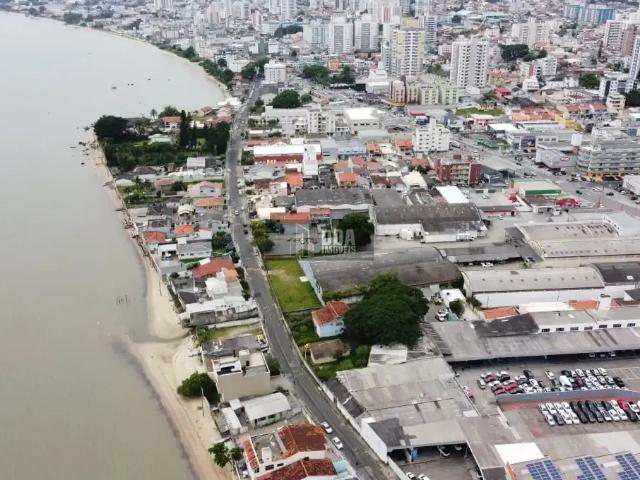 Terreno / Lote para Venda em São José/SC Barreiros