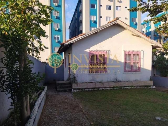 Terreno / Lote para Venda em São José/SC Barreiros