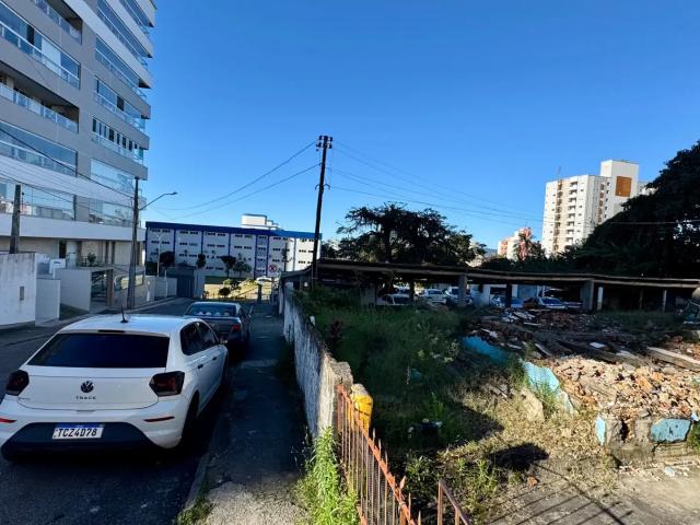 Terreno / Lote para Venda em São José/SC Barreiros