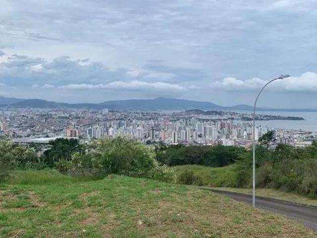 Terreno / Lote para Venda em São José/SC Barreiros