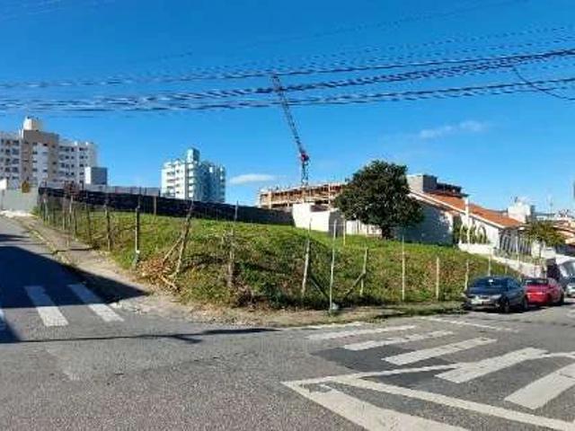 Terreno / Lote para Venda em São José/SC Floresta