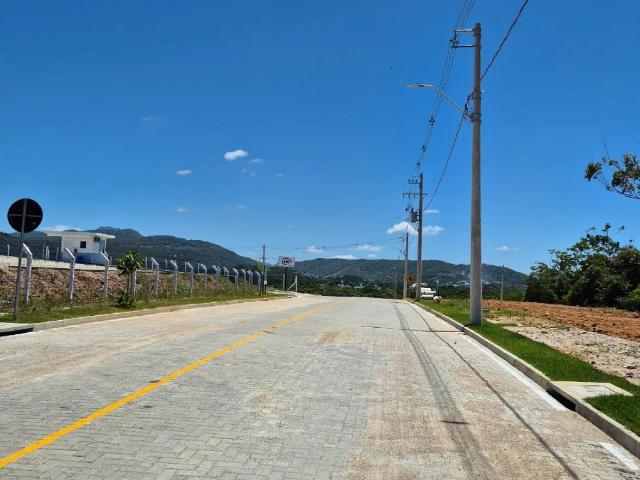 Terreno / Lote para Venda em São José/SC Forquilhas