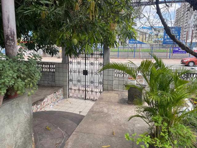 Terreno / Lote para Venda em São Luís/MA Turu