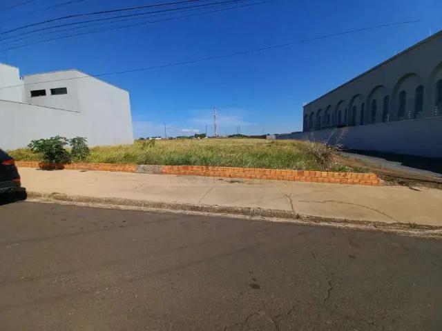 Terreno / Lote para Venda em São Manuel/SP Jardim Pinheiro
