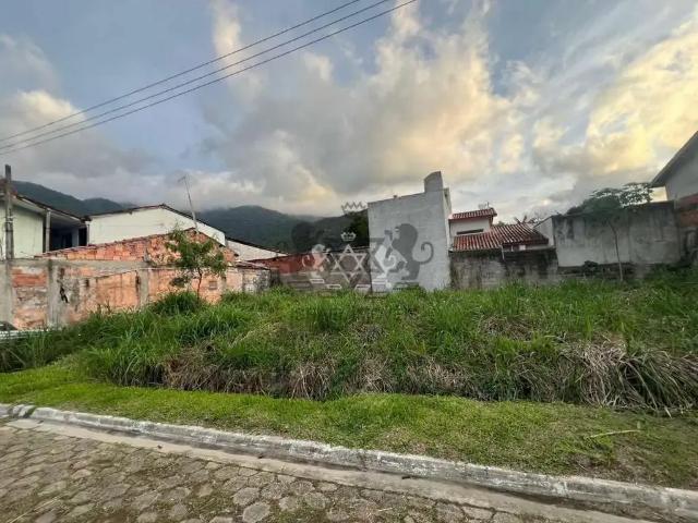 Terreno / Lote para Venda em São Sebastião/SP Enseada