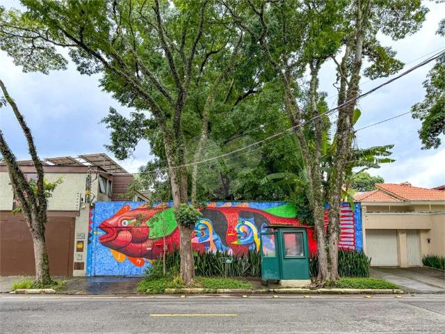 Terreno / Lote para Venda em São Paulo/SP Alto de Pinheiros