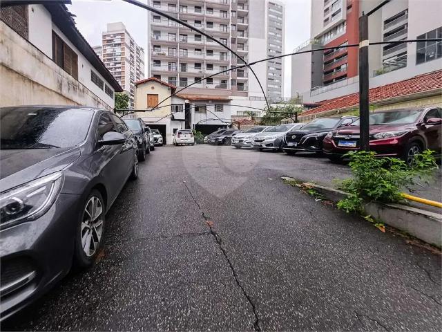 Terreno / Lote para Venda em São Paulo/SP Butantã