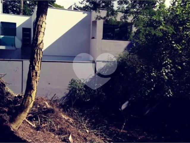 Terreno / Lote para Venda em São Paulo/SP Horto Florestal
