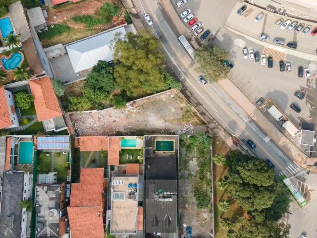 Terreno / Lote para Venda em São Paulo/SP Jardim Leonor