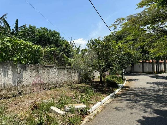 Terreno / Lote para Venda em São Paulo/SP Interlagos