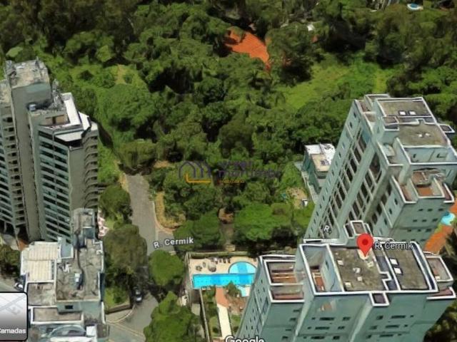 Terreno / Lote para Venda em São Paulo/SP Panamby