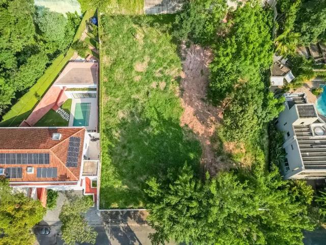 Terreno / Lote para Venda em São Paulo/SP Paineiras do Morumbi 1 Quartos