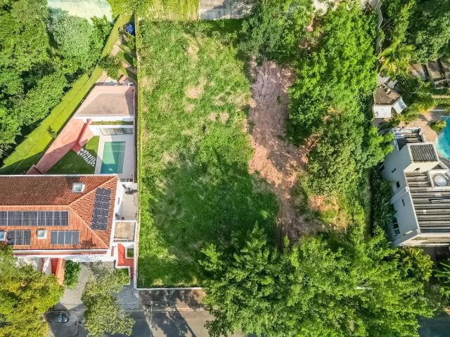 Terreno / Lote para Venda em São Paulo/SP Paineiras do Morumbi