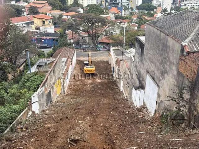Terreno / Lote para Venda em São Paulo/SP Pinheiros