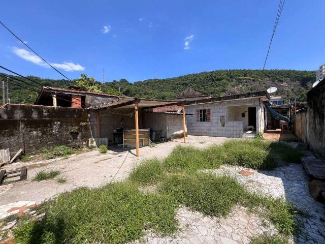 Terreno / Lote para Venda em São Vicente/SP Vila Voturua