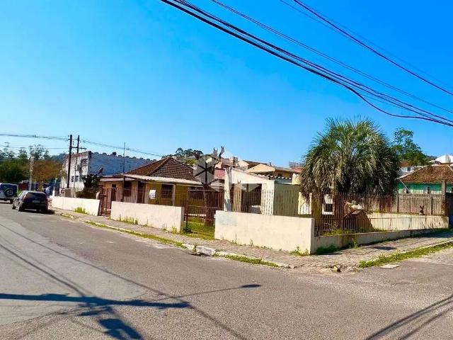 Terreno / Lote para Venda em Santa Maria/RS Nossa Senhora Medianeira