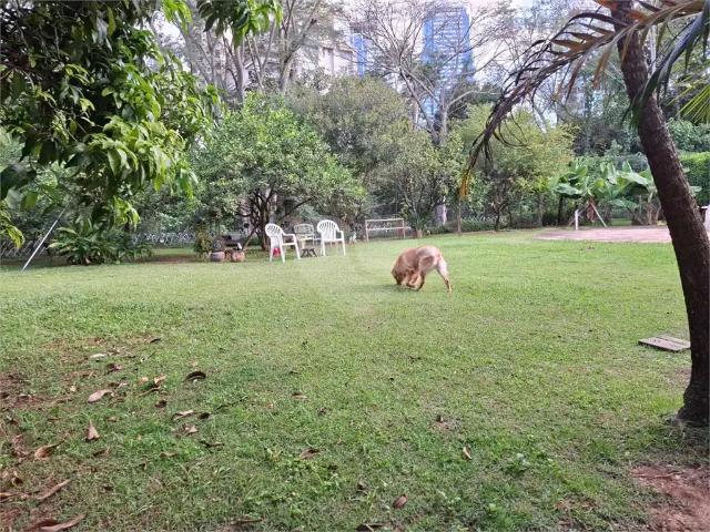 Terreno / Lote para Venda em Santana de Parnaíba/SP Alphaville