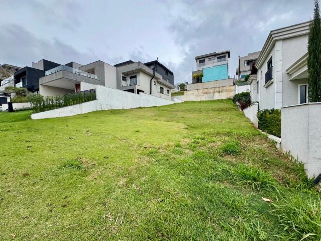 Terreno / Lote para Venda em Santana de Parnaíba/SP Alphaville