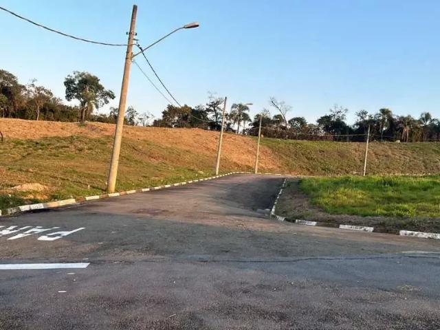Terreno / Lote para Venda em Santana de Parnaíba/SP Loteamento Jardim das Flores