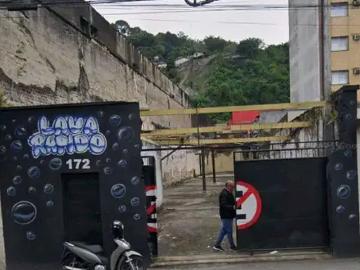 Terreno / Lote para Venda em Santos/SP Vila Nova