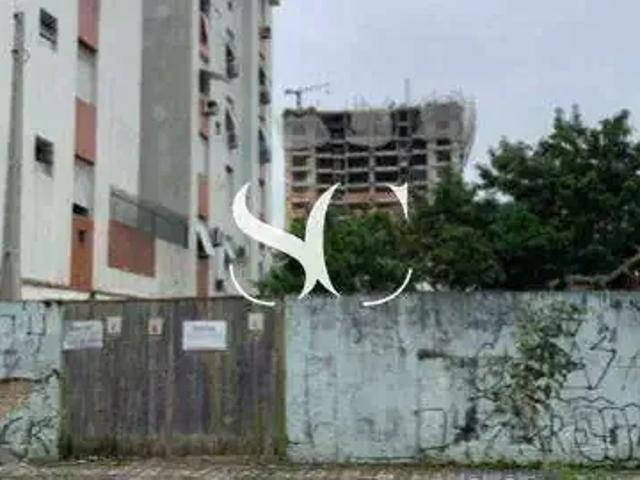Terreno / Lote para Venda em Santos/SP Aparecida