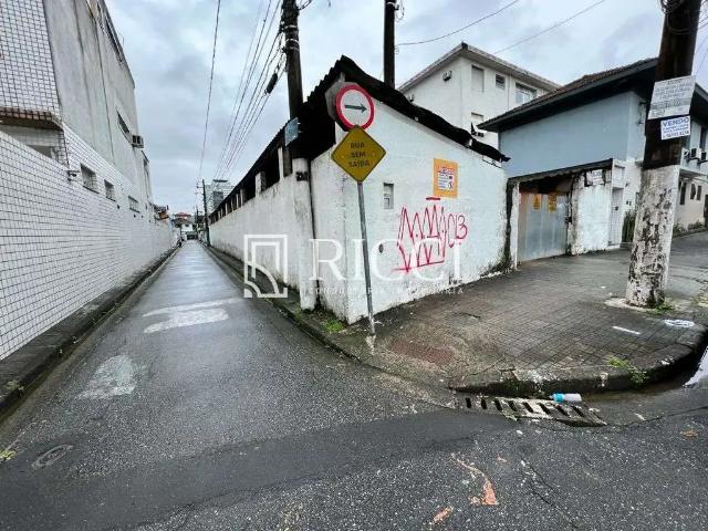 Terreno / Lote para Venda em Santos/SP Boqueirão