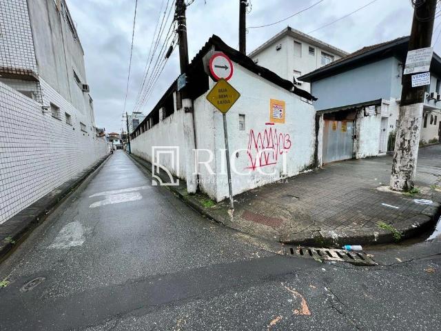 Terreno / Lote para Venda em Santos/SP Boqueirão