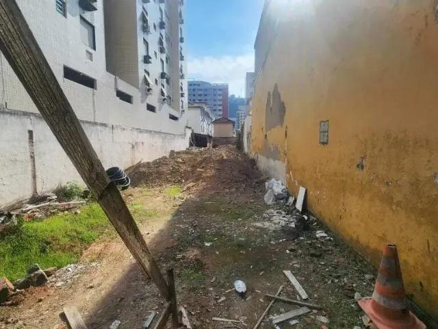 Terreno / Lote para Venda em Santos/SP Campo Grande