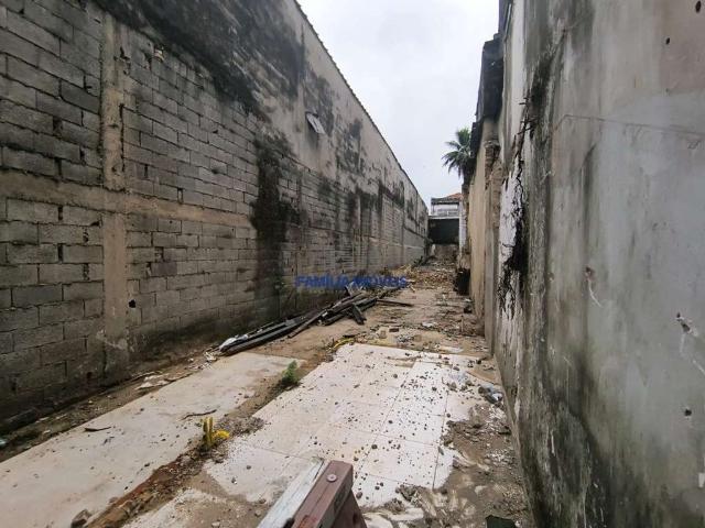 Terreno / Lote para Venda em Santos/SP Centro