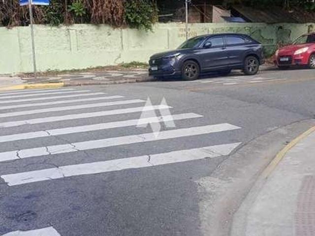 Terreno / Lote para Venda em Santos/SP Embaré