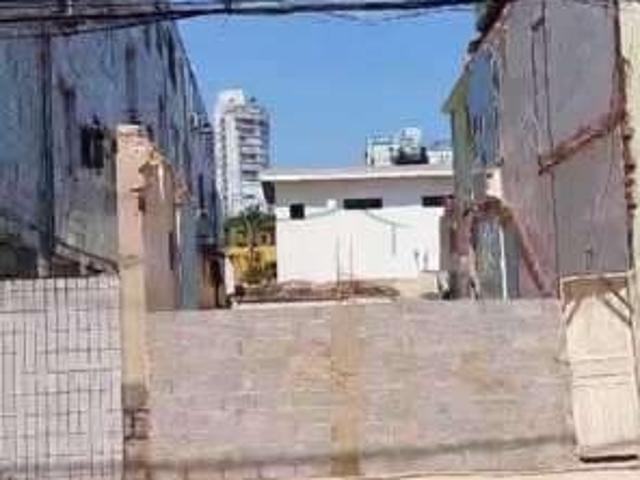 Terreno / Lote para Venda em Santos/SP Gonzaga
