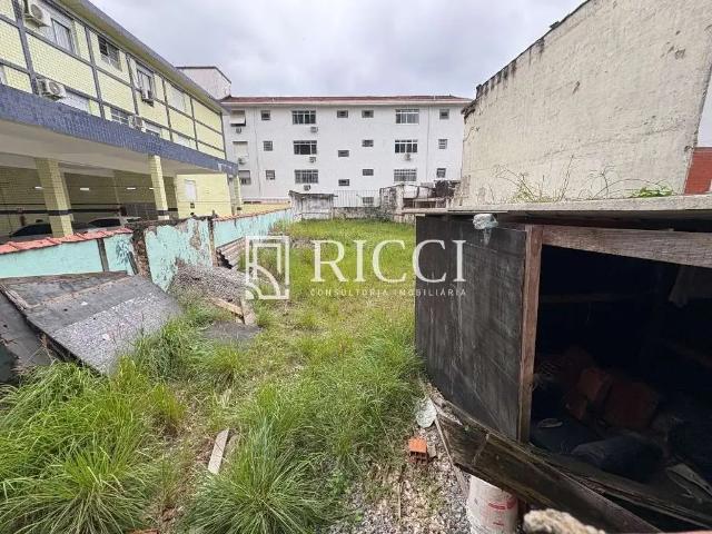 Terreno / Lote para Venda em Santos/SP Gonzaga