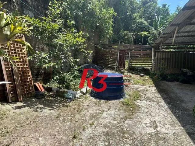 Terreno / Lote para Venda em Santos/SP José Menino