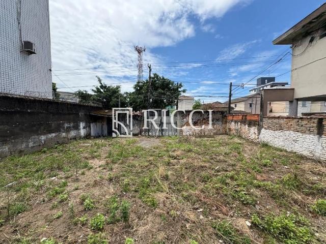 Terreno / Lote para Venda em Santos/SP Macuco