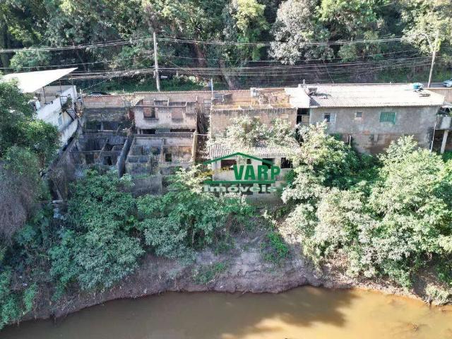 Terreno / Lote para Venda em Sabará/MG Caieira