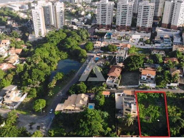 Terreno / Lote para Venda em Salvador/BA Pituaçu