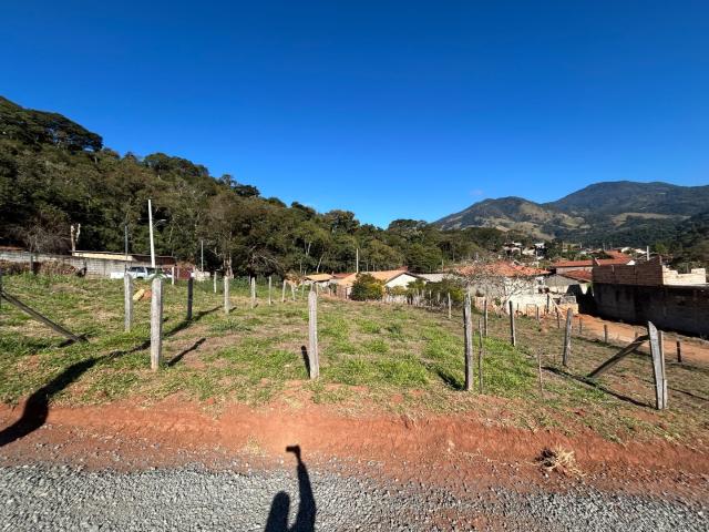 Terreno / Lote para Venda em Sapucaí Mirim/MG Centro