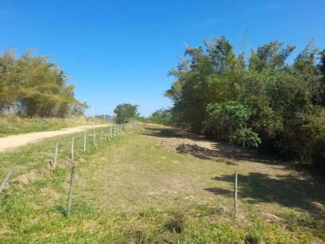 Terreno / Lote para Venda em Saquarema/RJ Jardim
