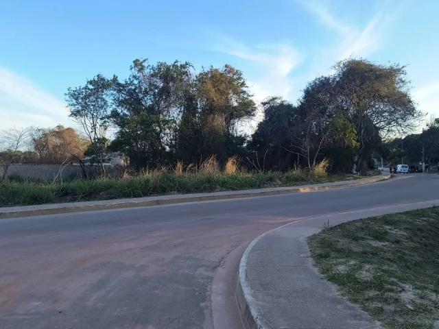 Terreno / Lote para Venda em Saquarema/RJ Jardim Ipitangas