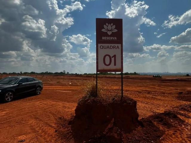 Terreno / Lote para Venda em Senador Canedo/GO Condomínio Reserva Flamboyant