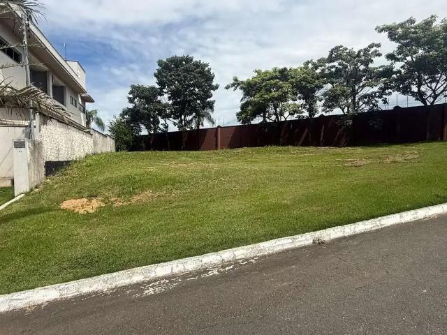 Terreno / Lote para Venda em Senador Canedo/GO Conjunto Habitacional Jardim Sabia