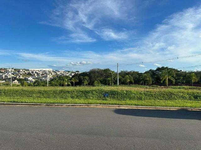Terreno / Lote para Venda em Senador Canedo/GO Jardins Capri