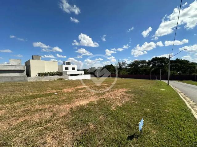 Terreno / Lote para Venda em Senador Canedo/GO Jardins Capri