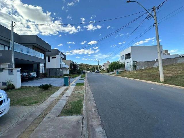 Terreno / Lote para Venda em Senador Canedo/GO Jardins Porto